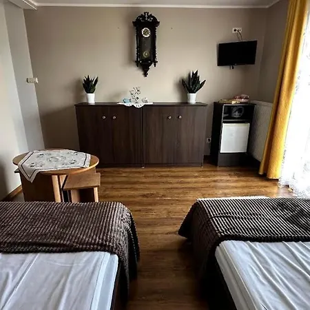 Roza Guest house