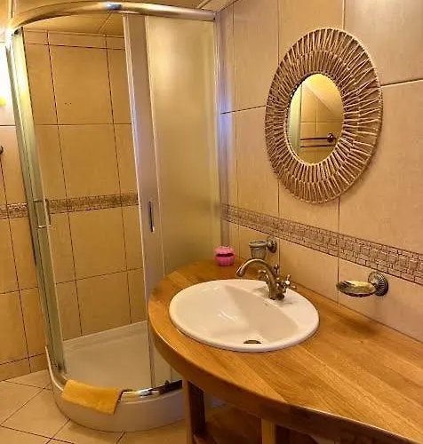 بيت ضيافة Roza